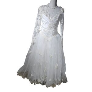 Vintage White Lace Wedding Gown Small High Neckline Voluminous Layered Skirt